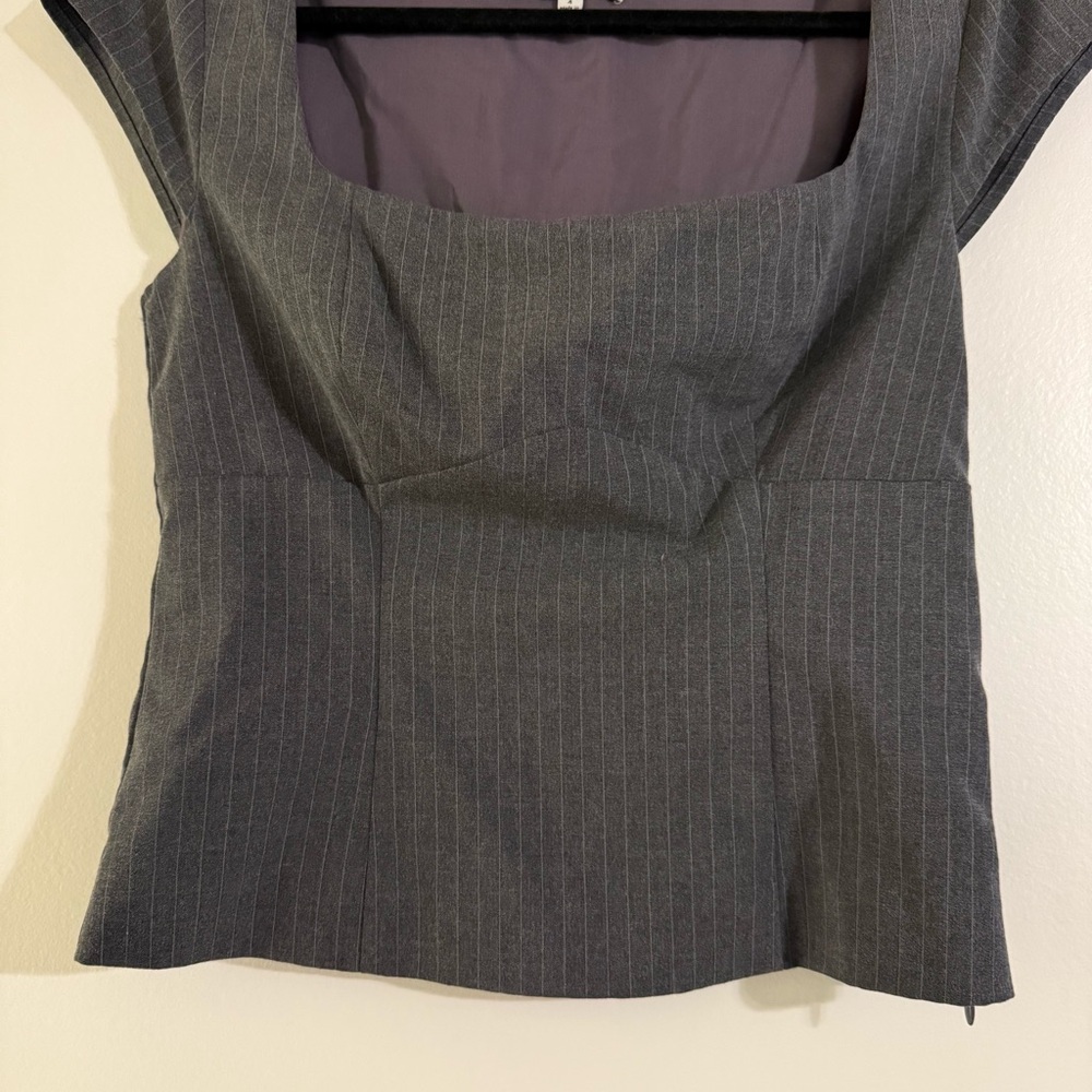 Reformation Hollyn Top Gray Pinstripe Square Neck - Picture 5 of 13